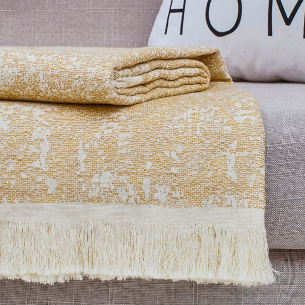 Tassel Blanket – Soft Shelter