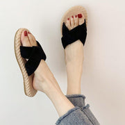Women's Fashion Cross Sandals - Pebble Frog